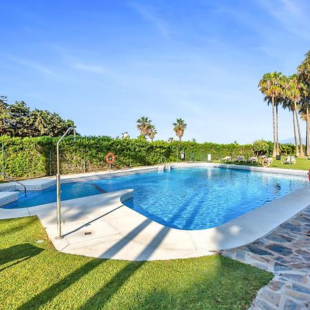 Modern Beach Apartment Romana Playa 723 In Marbella, Elviria Exterior photo